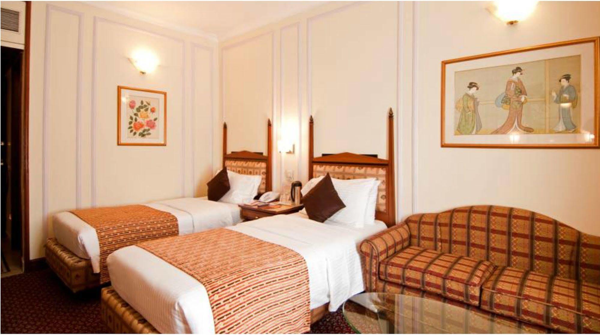 Hotel Residency Andheri Mumbai Exterior photo